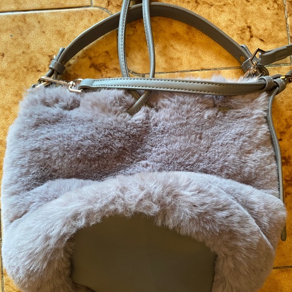 Street Level Faux fur purse - Picture 3 of 6